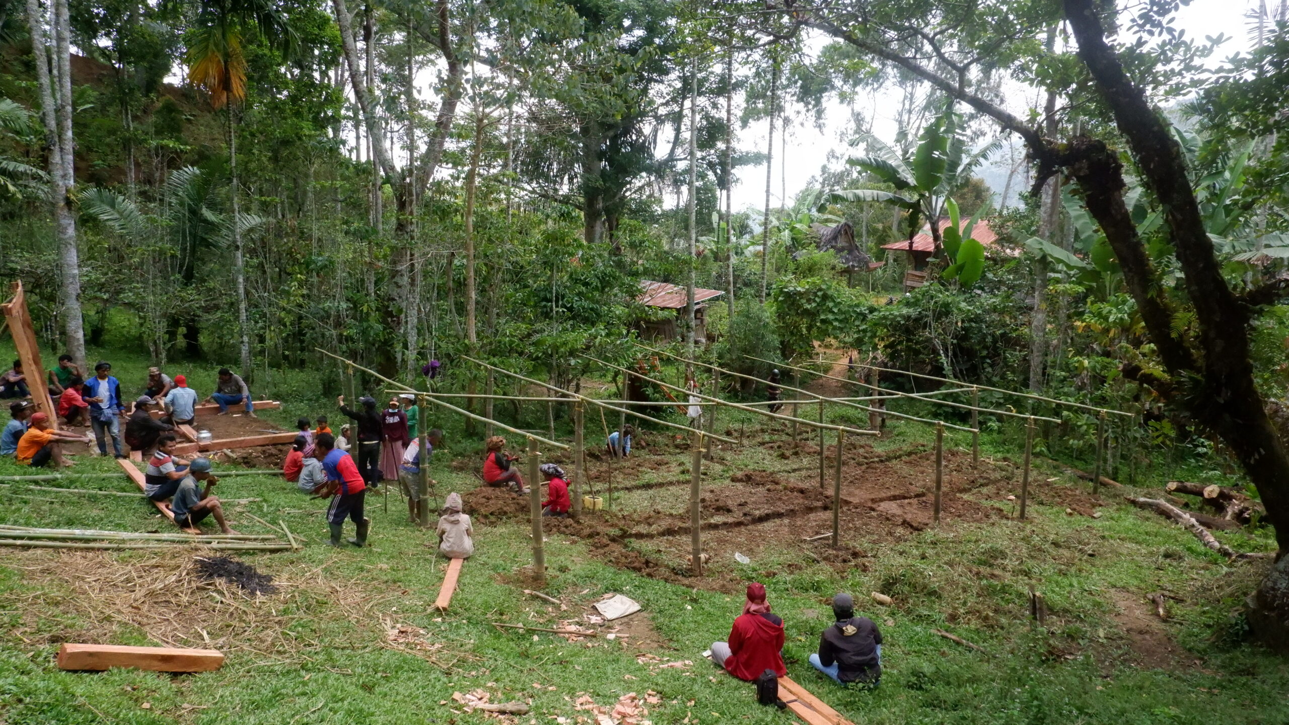 DSCF0370-scaled DESA RANDANBATU – PEMBANGUNAN NURSERY, PENGADAAN BIBIT, DAN PENGISIAN POLYBAG